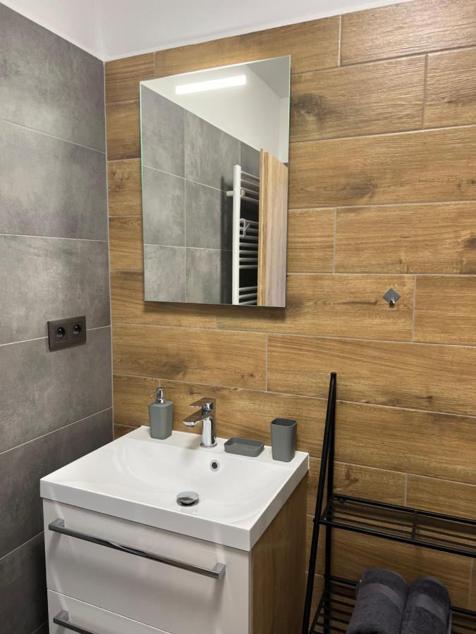 Hobiti Apartman - Bilbo Cerna v Posumavi Ngoại thất bức ảnh